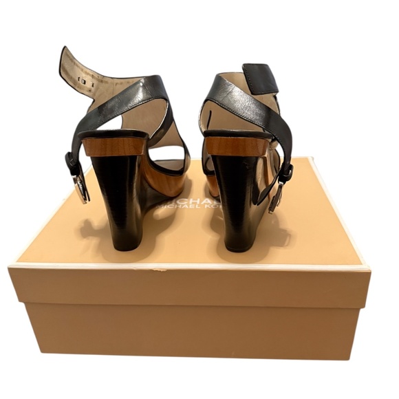 Michael Kors Josephine Wedge Heal, Open Toe, Leather, Used Size 7.5 - Picture 2 of 5